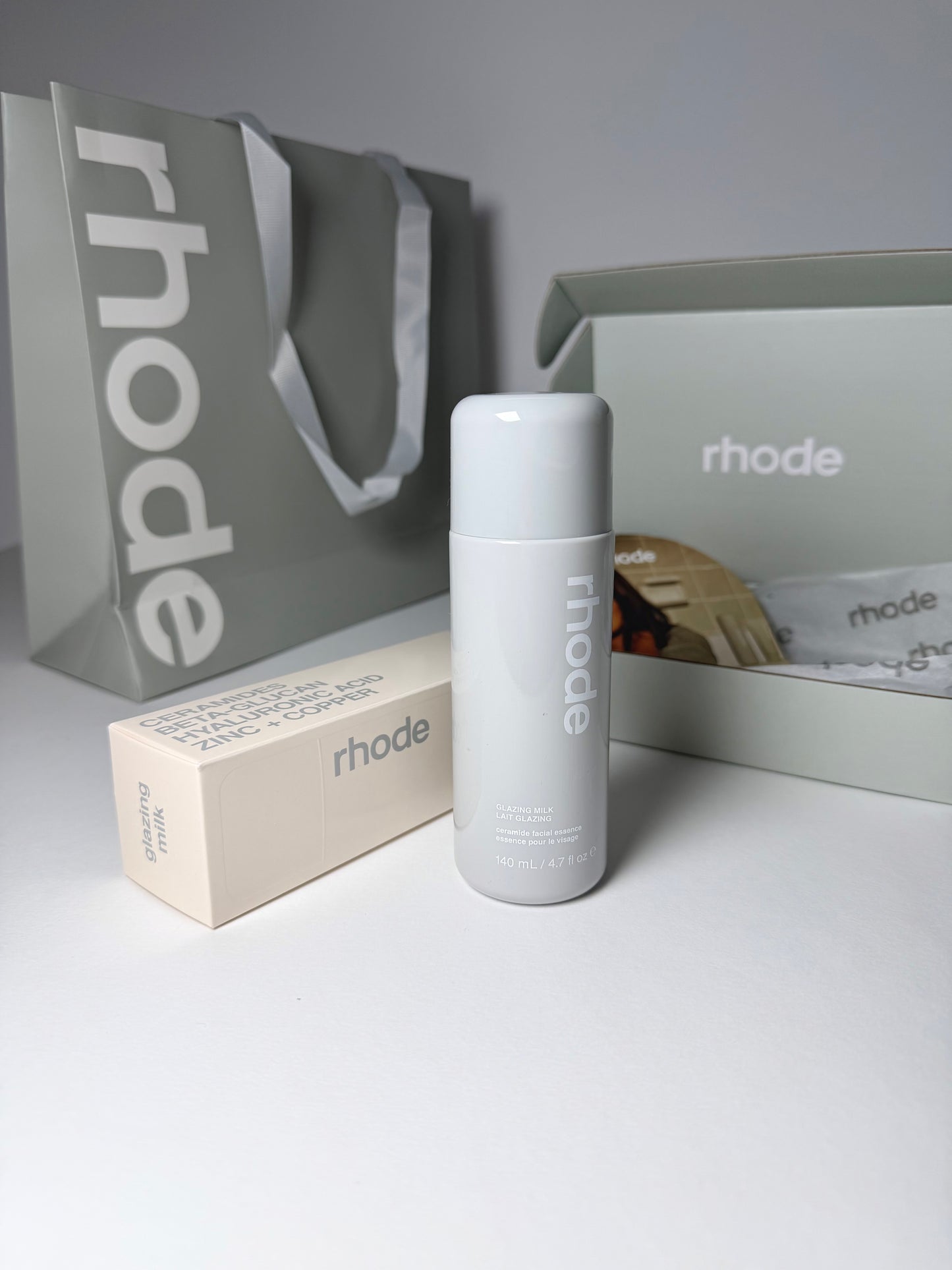 Rhode Glazing Milk 140ml НОВ оригинал есенция за сияйна кожа от Хайли Бийбър