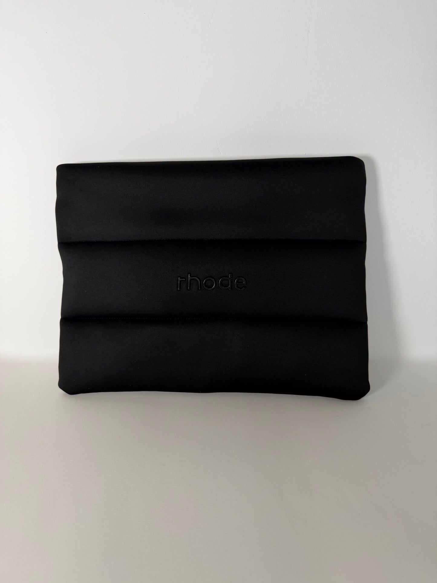 Rhode черна Oversize Bubble Bag оригинал НОВ козметичен несесер/чанта